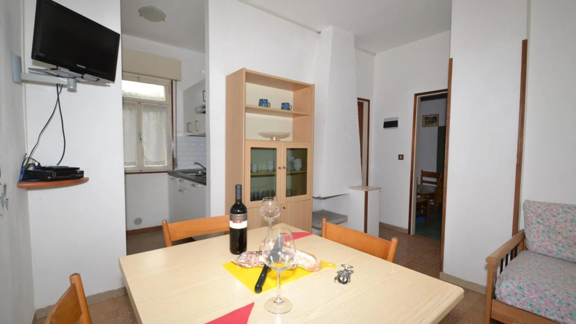 Well Located Apartment In Bibione - Beahost