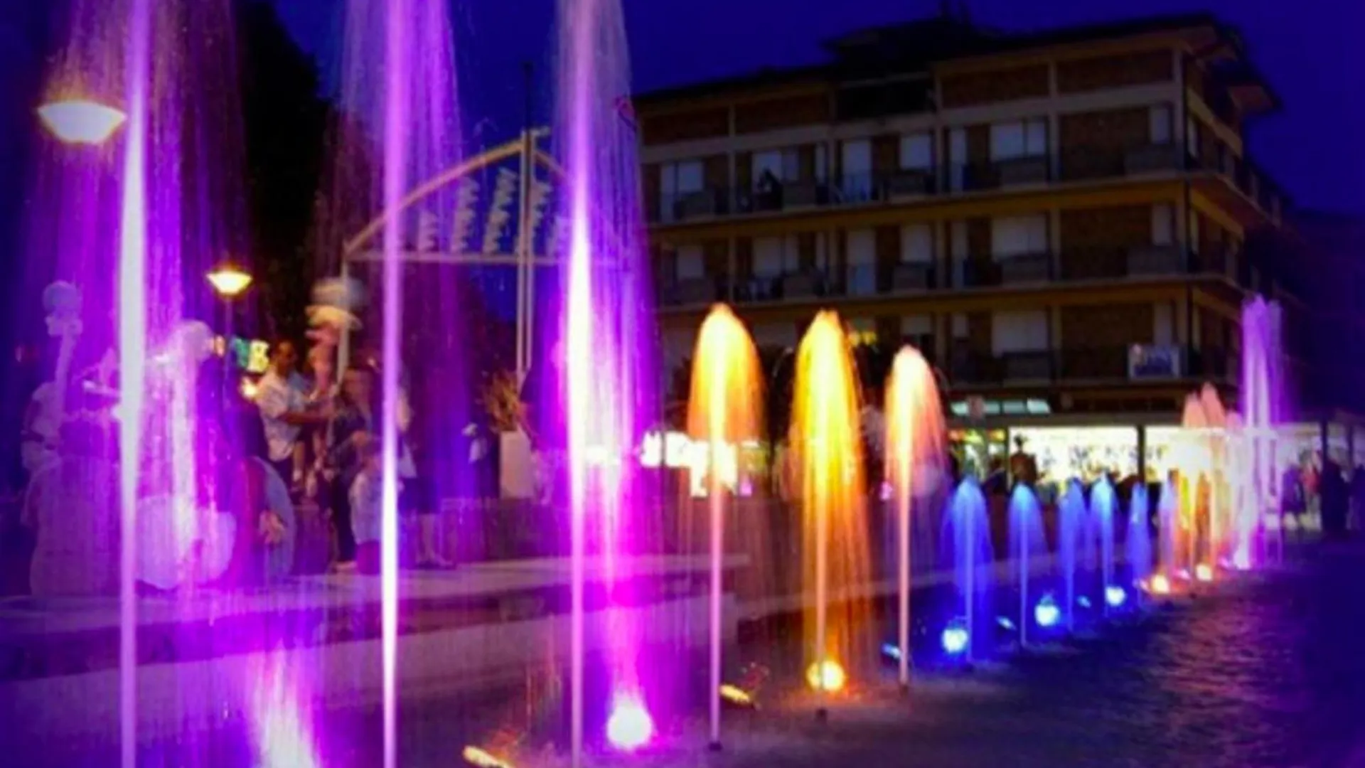 Well Located Apartment In Bibione - Beahost