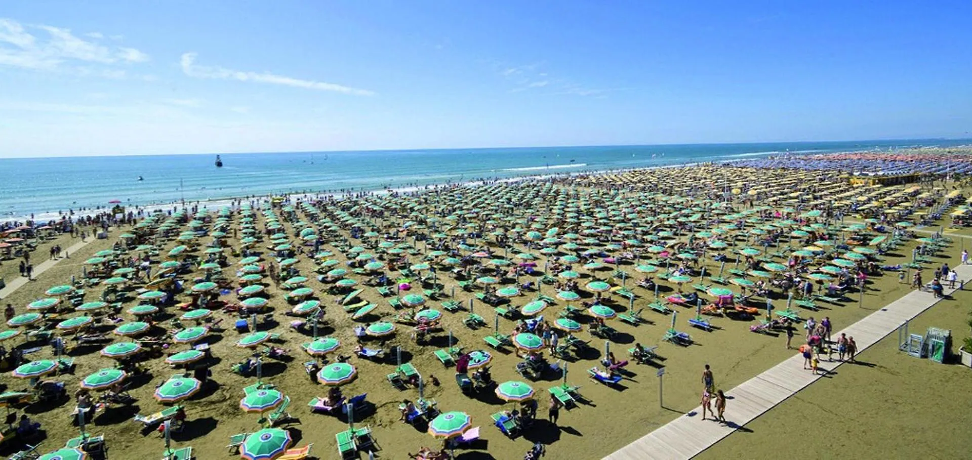 Well Located Apartment In Bibione - Beahost
